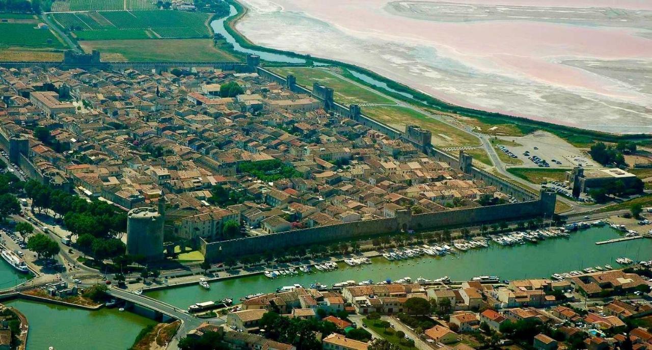 La Maison Dans Les Remparts Villa Aigues-Mortes Exterior photo